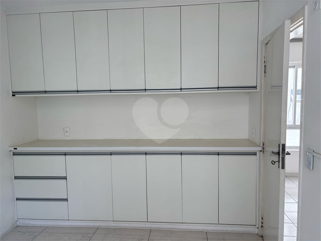 Apartamento de 3 dormitórios para locação no Paraíso