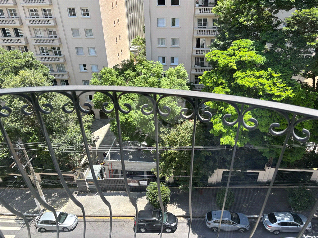 Apartamento de 3 dormitórios para locação no Paraíso