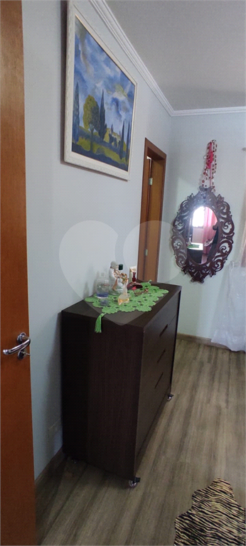 Sobrado reformado, bem iluminado e arejado. 3 dormitórios sendo 1 suíte.