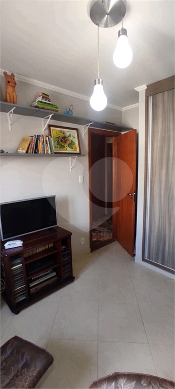 Sobrado reformado, bem iluminado e arejado. 3 dormitórios sendo 1 suíte.