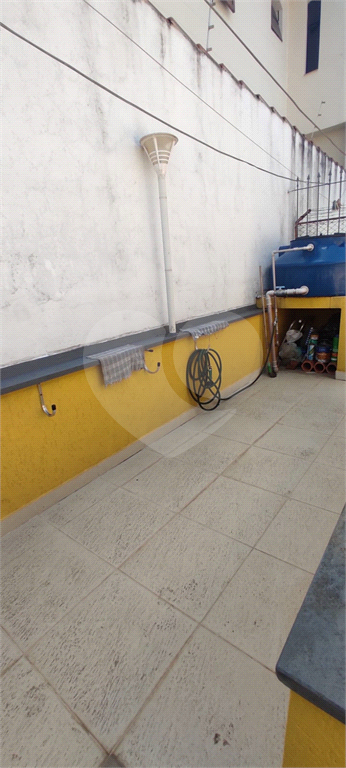 Sobrado reformado, bem iluminado e arejado. 3 dormitórios sendo 1 suíte.
