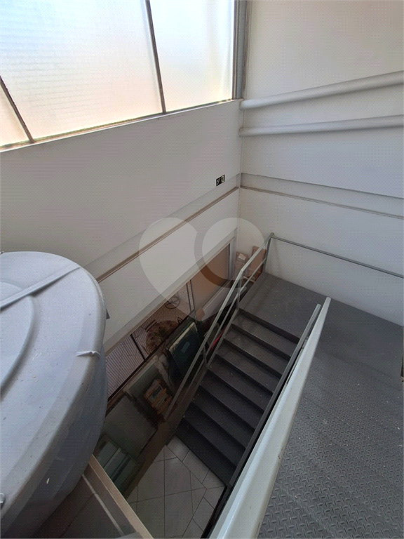 Prédio Comercial na Avenida Ataliba Leonel