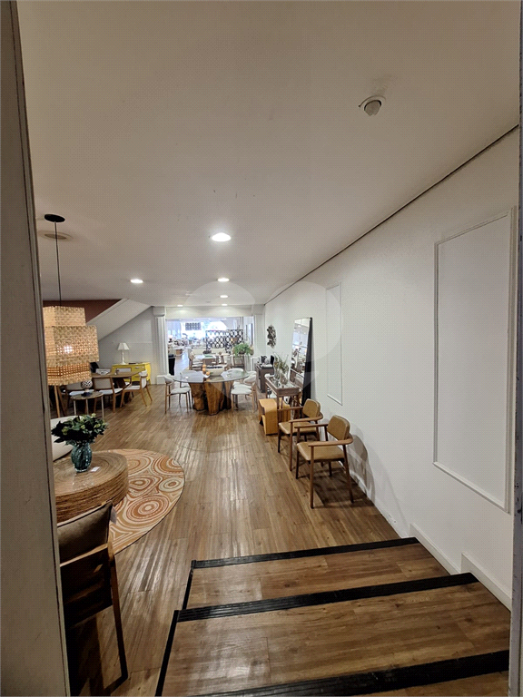 Prédio Comercial na Avenida Ataliba Leonel