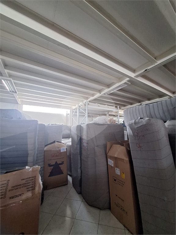 Prédio Comercial na Avenida Ataliba Leonel
