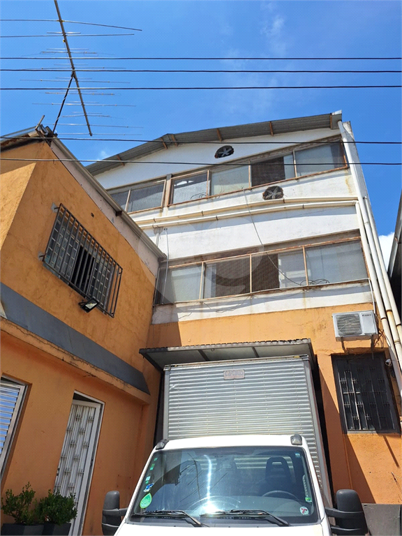 Prédio Comercial na Avenida Ataliba Leonel