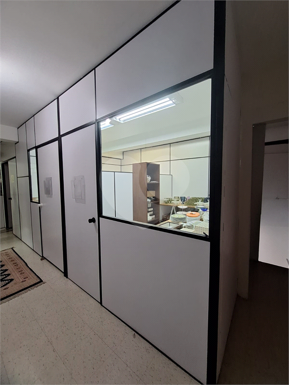 Prédio Comercial na Avenida Ataliba Leonel