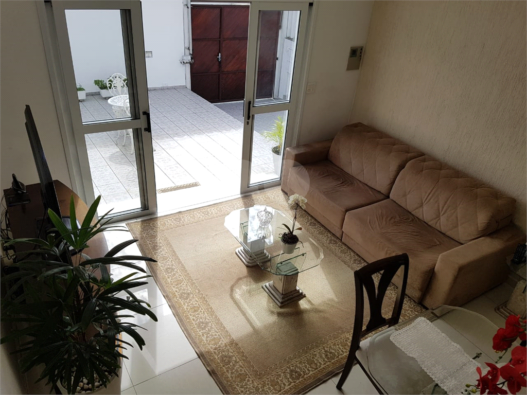 Sobrado residencial na Vila Maria nas medidas: Área construída 161m²