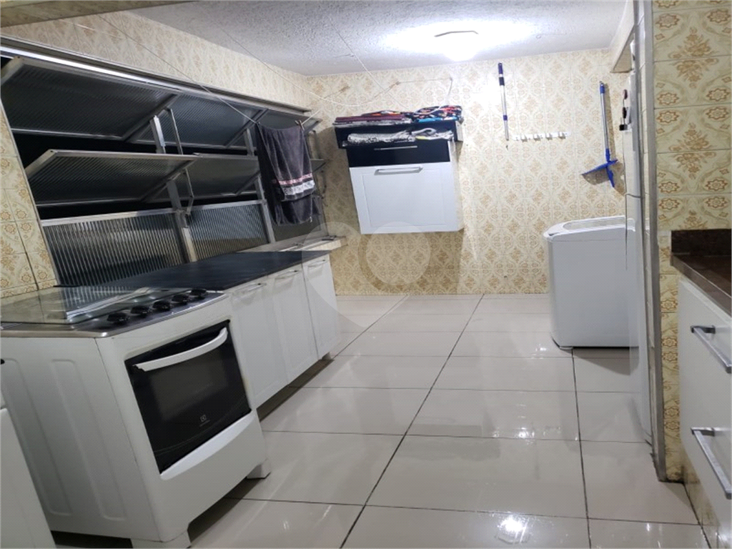 Apartamento grande, e preço imperdível 