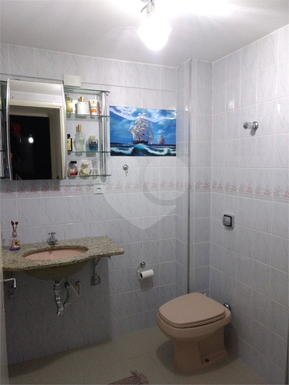 Apartamento grande, e preço imperdível 