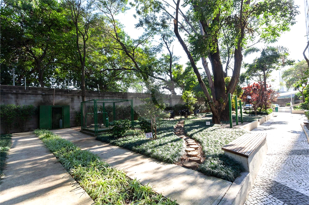 Apartamento à venda e aluguel com 2 quartos, 105m² - Foto 35