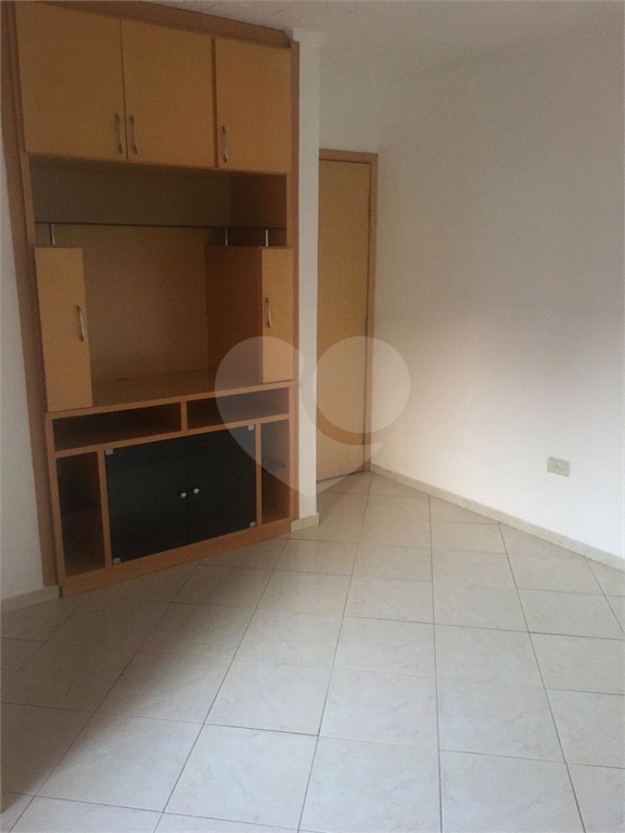 SOBRADO EM CONDOMINIO FECHADO