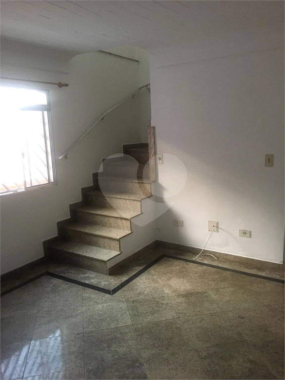 SOBRADO EM CONDOMINIO FECHADO