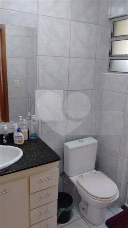Apartamento todo reformado em bairro de alto padrão .Documentação em ordem, estuda contra proposta!!