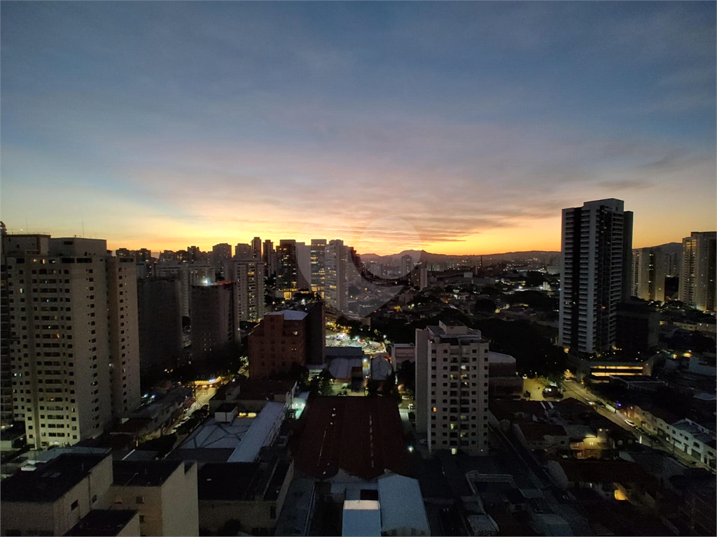 POMPÉIA - 123M² COM 3 VAGAS - ANDAR ALTO"