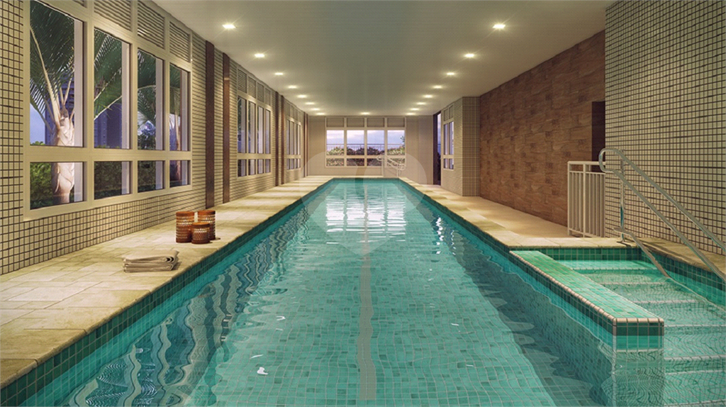 Apartamento com três suítes e três vagas na Vila Pompeia