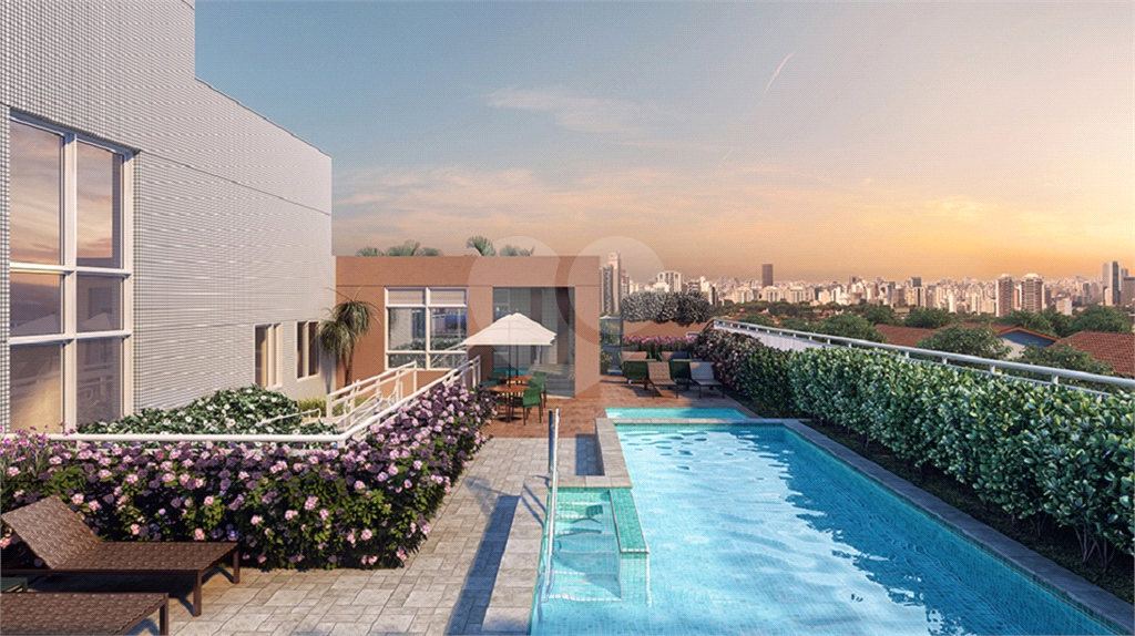 Apartamento com três suítes e três vagas na Vila Pompeia