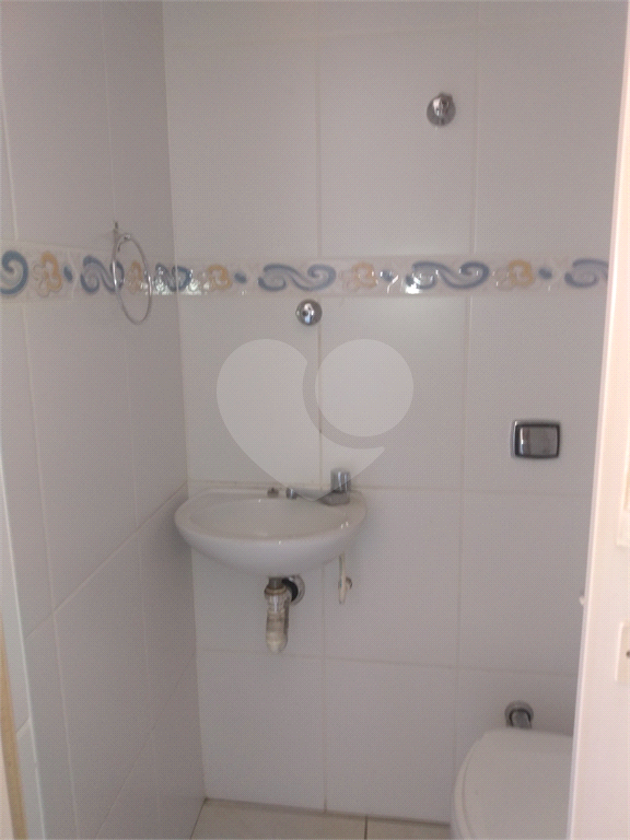 Apartamento vago com 92 metros de área útil  sendo 3 quartos , 1 suíte e 2 vagas próximo ao mnetrô Jardim São Paulo