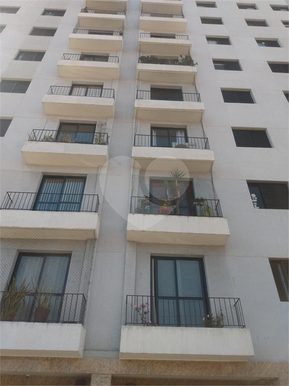 Apartamento vago com 92 metros de área útil  sendo 3 quartos , 1 suíte e 2 vagas próximo ao mnetrô Jardim São Paulo