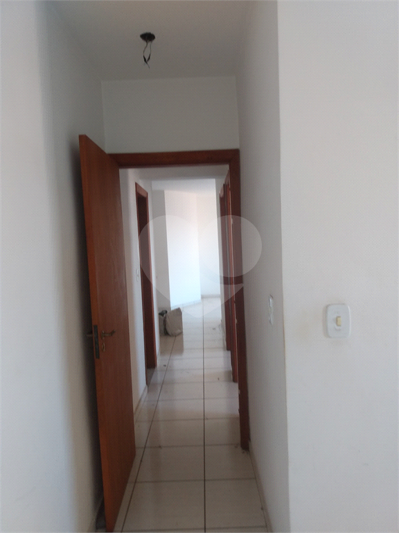 Apartamento vago com 92 metros de área útil  sendo 3 quartos , 1 suíte e 2 vagas próximo ao mnetrô Jardim São Paulo
