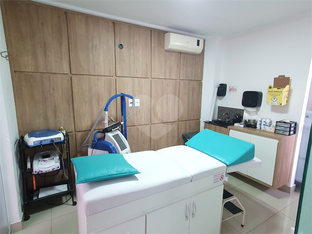 Maravilhoso sobrado comercial na Água Fria