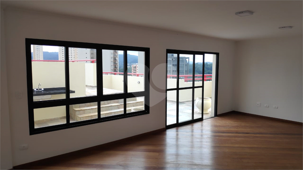 APARTAMENTO em MANDAQUI