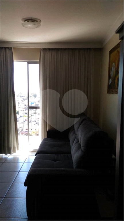 Apartamento no bairro do Mandaqui com 2 dormitórios. Sala para 2 ambientes e com sacada