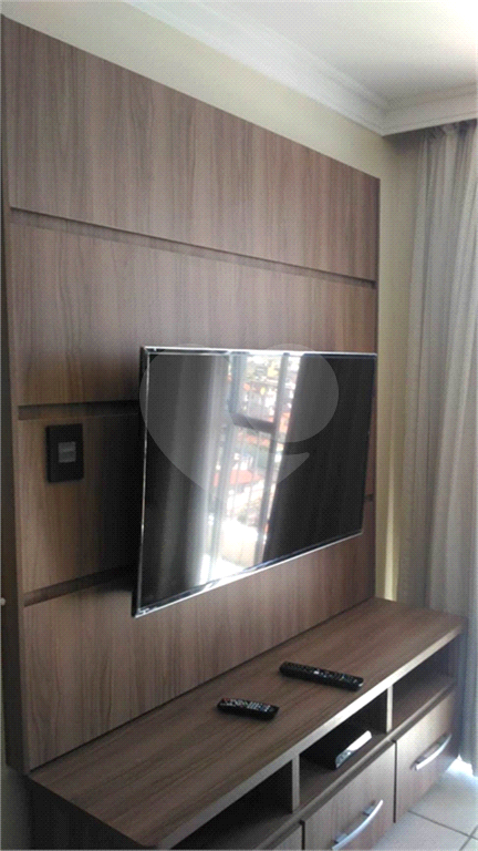 Apartamento no bairro do Mandaqui com 2 dormitórios. Sala para 2 ambientes e com sacada