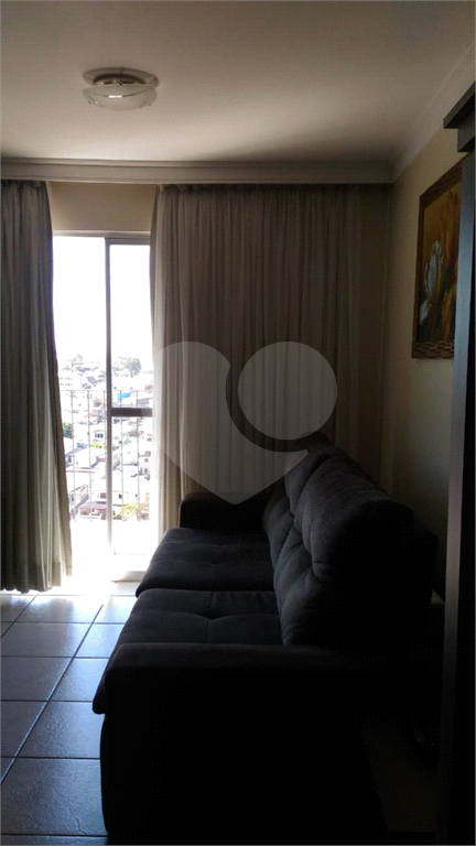 Apartamento no bairro do Mandaqui com 2 dormitórios. Sala para 2 ambientes e com sacada