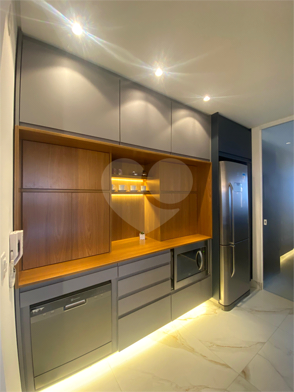 Apartamento a 5 minutos do metrô