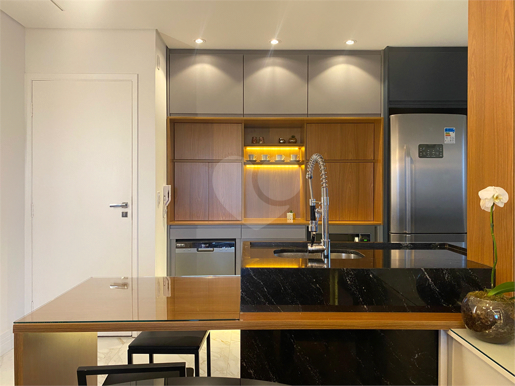 Apartamento a 5 minutos do metrô