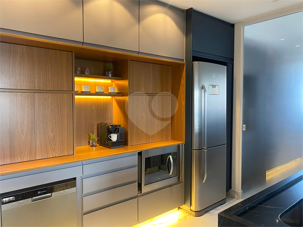 Apartamento a 5 minutos do metrô