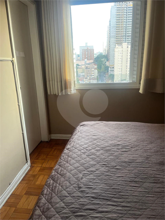 Imóvel 130m² sala ampla com janelões, cômodos grandes, 3 quartos, sendo 1 suíte, 1 vaga de garagem Perdizes