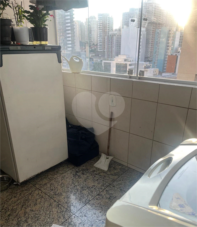 Imóvel 130m² sala ampla com janelões, cômodos grandes, 3 quartos, sendo 1 suíte, 1 vaga de garagem Perdizes