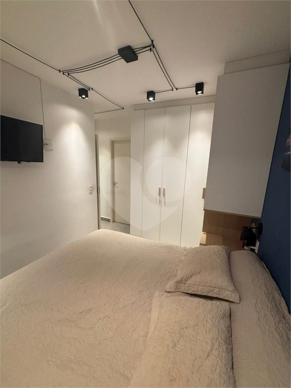 APARTAMENTO em VILA GUSTAVO