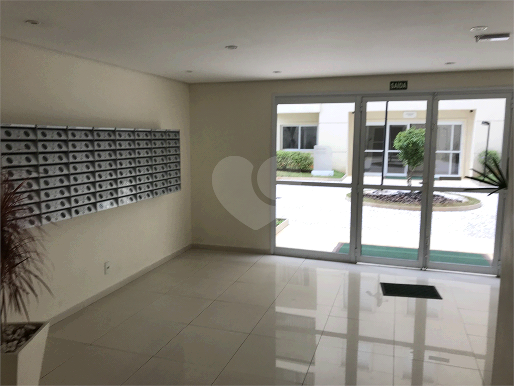 APARTAMENTO em VILA GUSTAVO