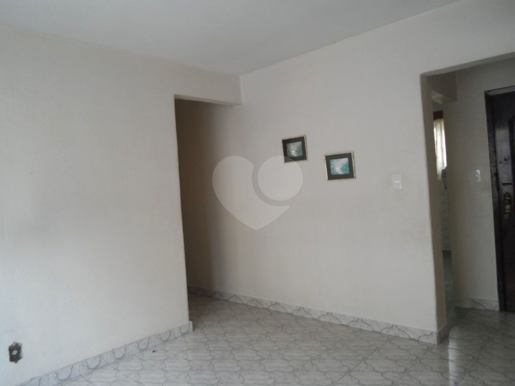 Apartamento à venda com 3 quartos, 92m² - Foto 4