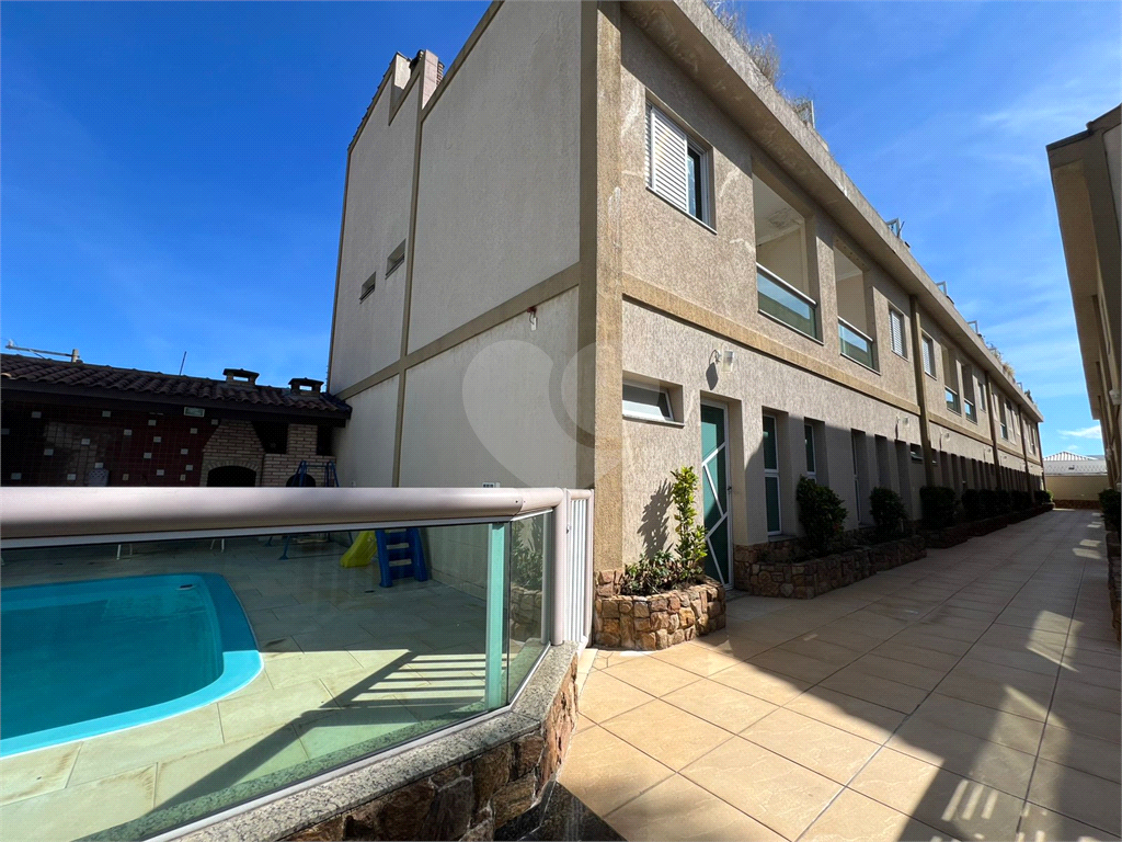 Lindo Sobrado em condominio fechado