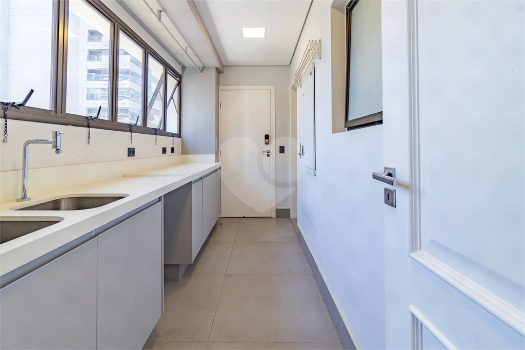 PRÓXIMO AO PARQUE IBIRAPUERA - OPORTUNIDADE COMERCIAL