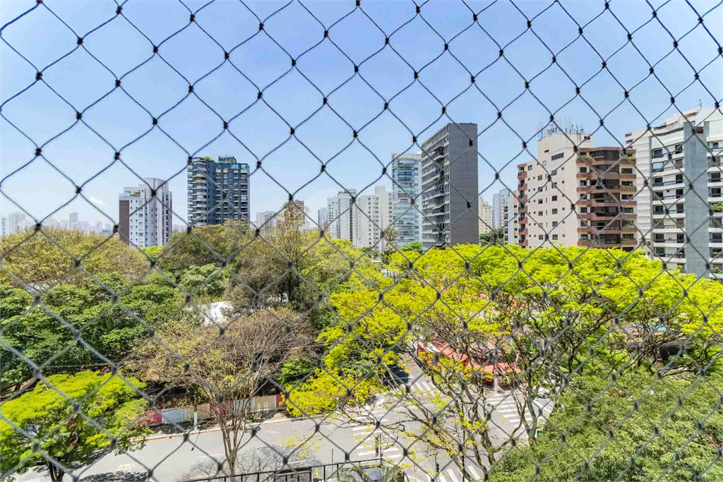 PRÓXIMO AO PARQUE IBIRAPUERA - OPORTUNIDADE COMERCIAL