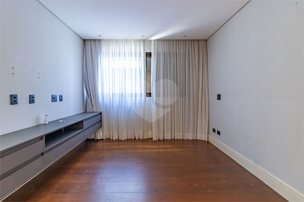 PRÓXIMO AO PARQUE IBIRAPUERA - OPORTUNIDADE COMERCIAL