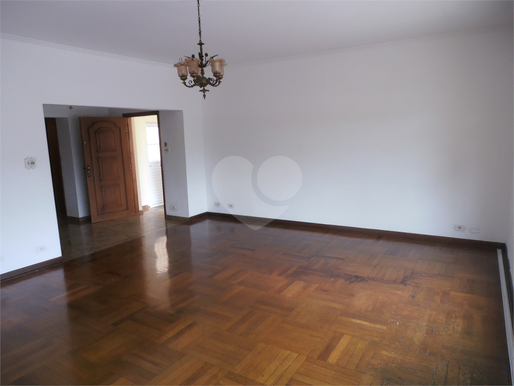 Casa para Locao - Pompia