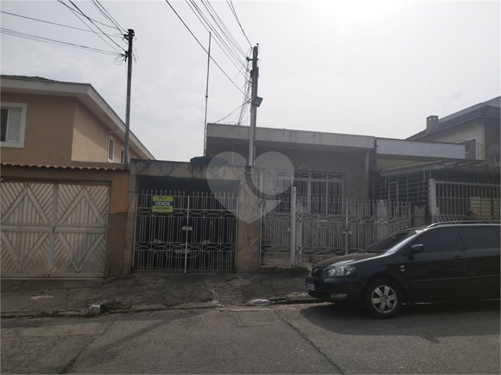 Bela casa térrea com 2 dormitórios 1 suíte e 1 vaga coberta.