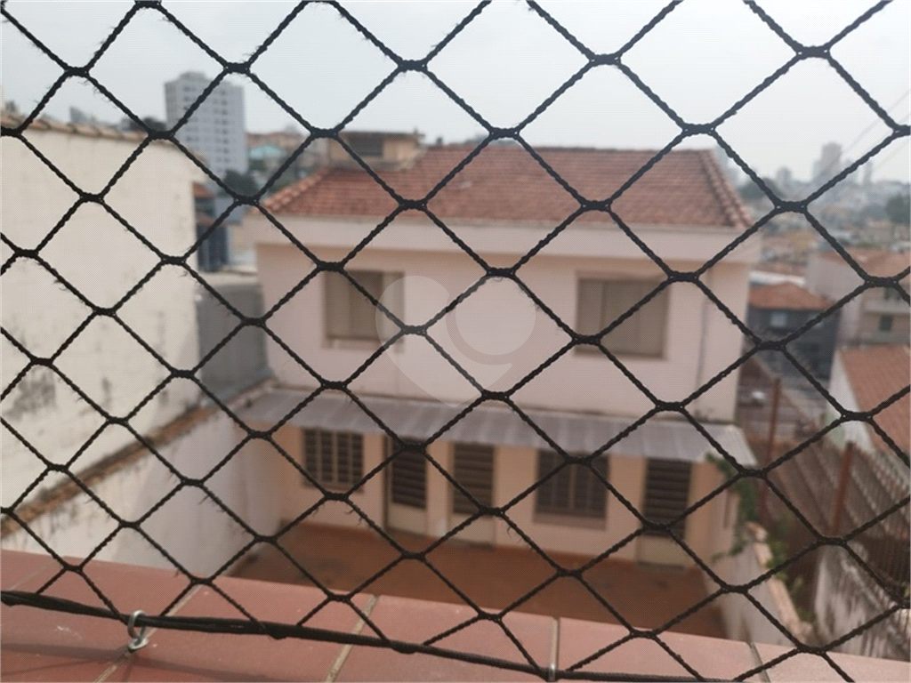 Bela casa térrea com 2 dormitórios 1 suíte e 1 vaga coberta.