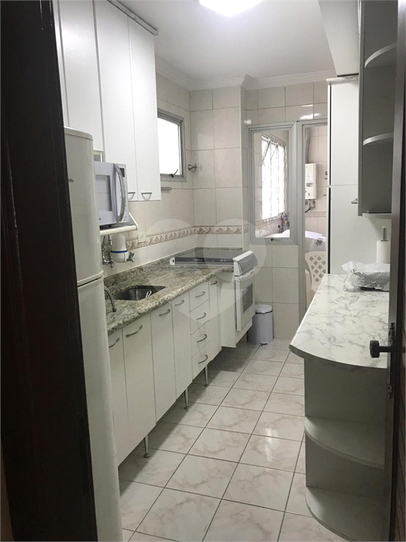Apartamento em Santana área requisitada da Zona Norte. 3 dormitórios. Sala com sacada. Andar alto