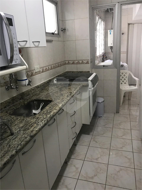 Apartamento em Santana área requisitada da Zona Norte. 3 dormitórios. Sala com sacada. Andar alto