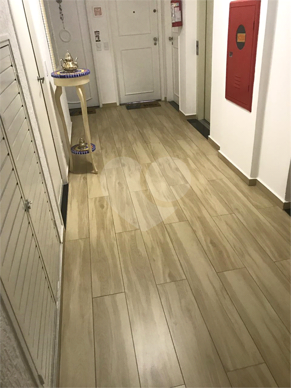 Apartamento em Santana área requisitada da Zona Norte. 3 dormitórios. Sala com sacada. Andar alto
