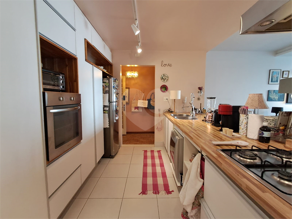 Imóvel vintage de 90m² 2 quartos, 1 suíte, 1 vaga em Higienópolis. 