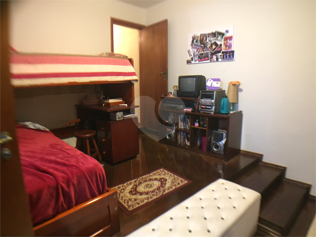 Casa com 3 dormitórios com ótima localização!