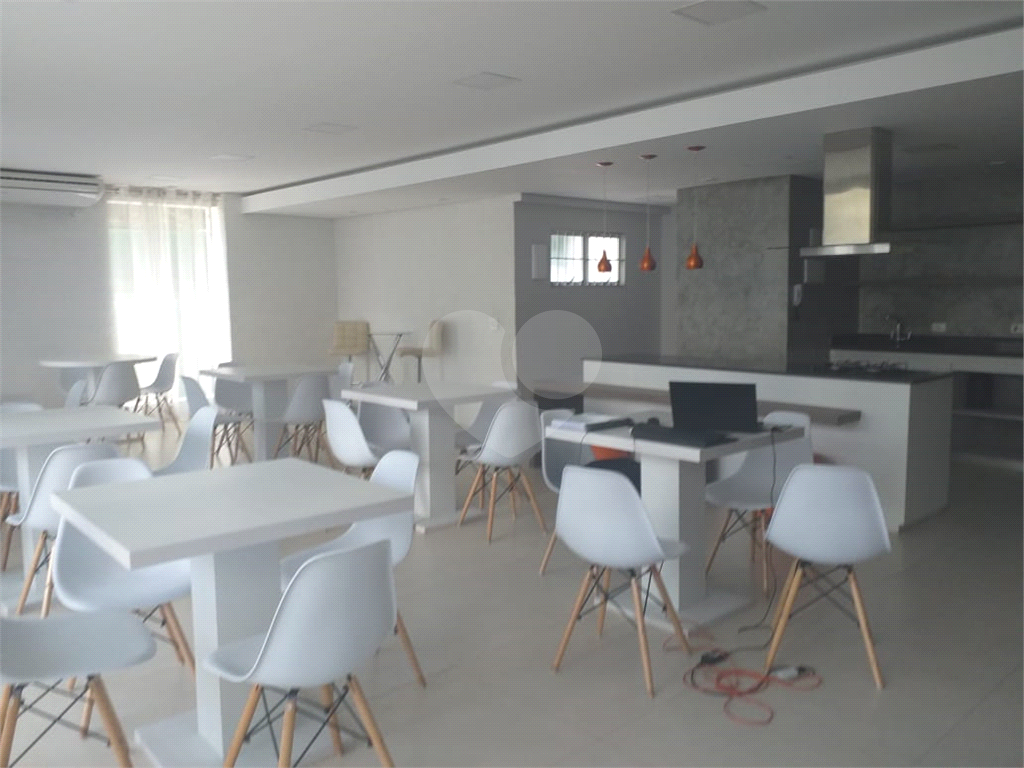 Apartamento à venda com 3 quartos, 90m² - Foto 9