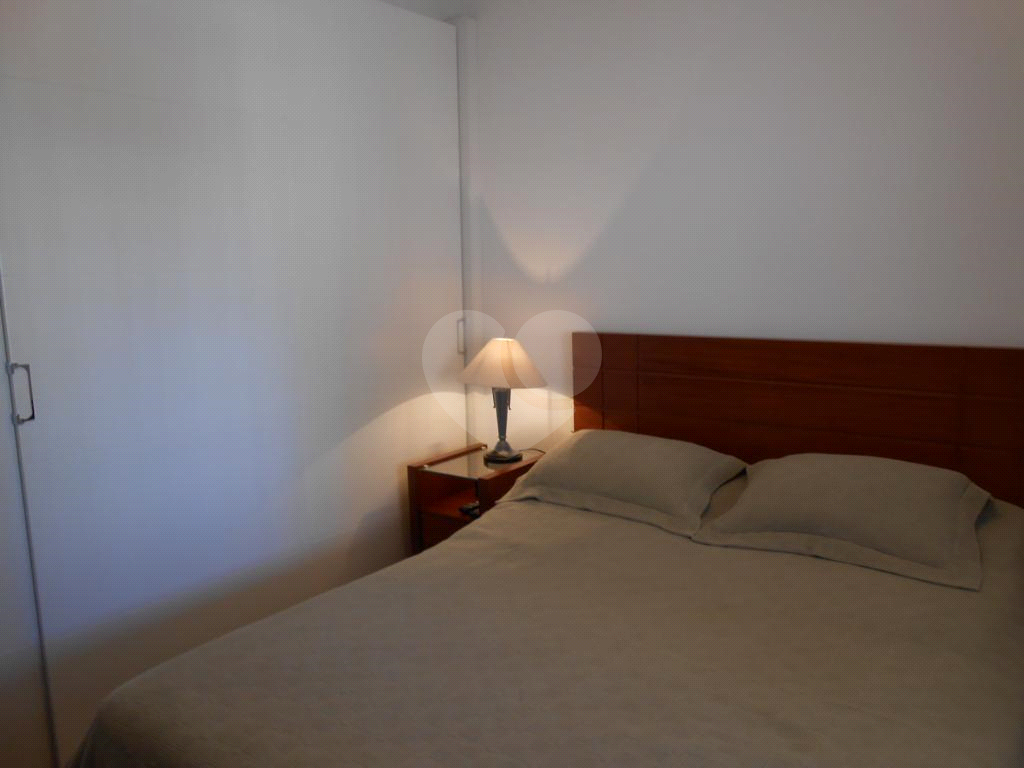 Apartamento com varanda gourmet, mobiliado e decorado,com vista maravilhosa para o sol.